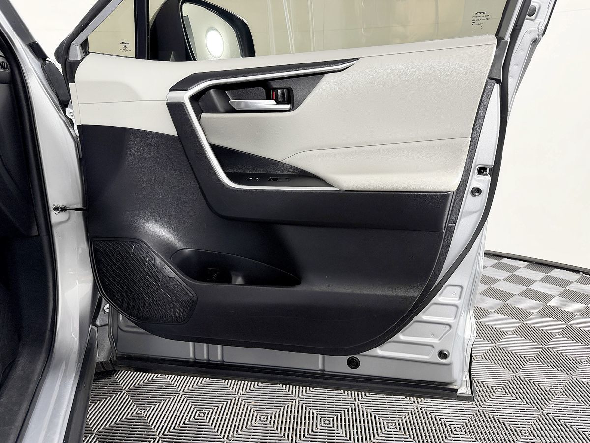 Toyota RAV4 photo 48