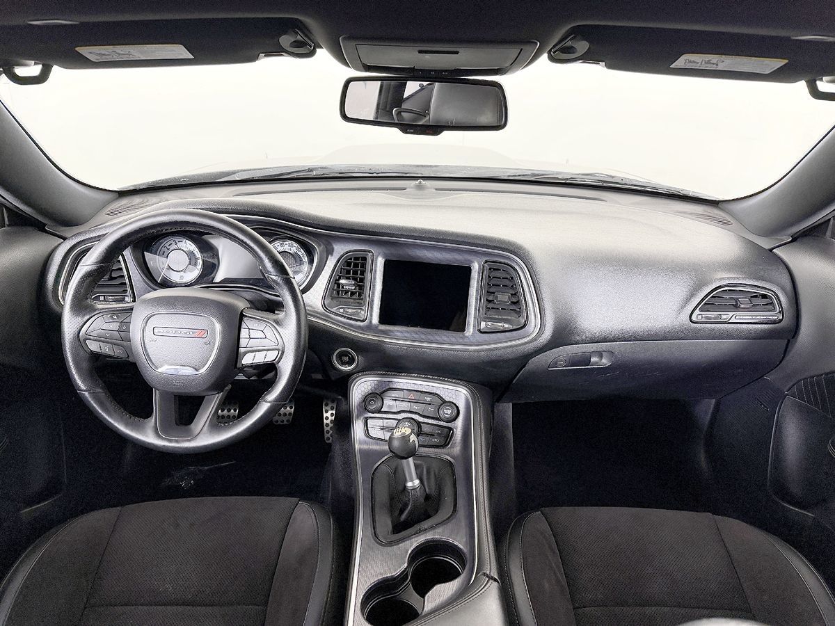 Dodge Challenger photo 37