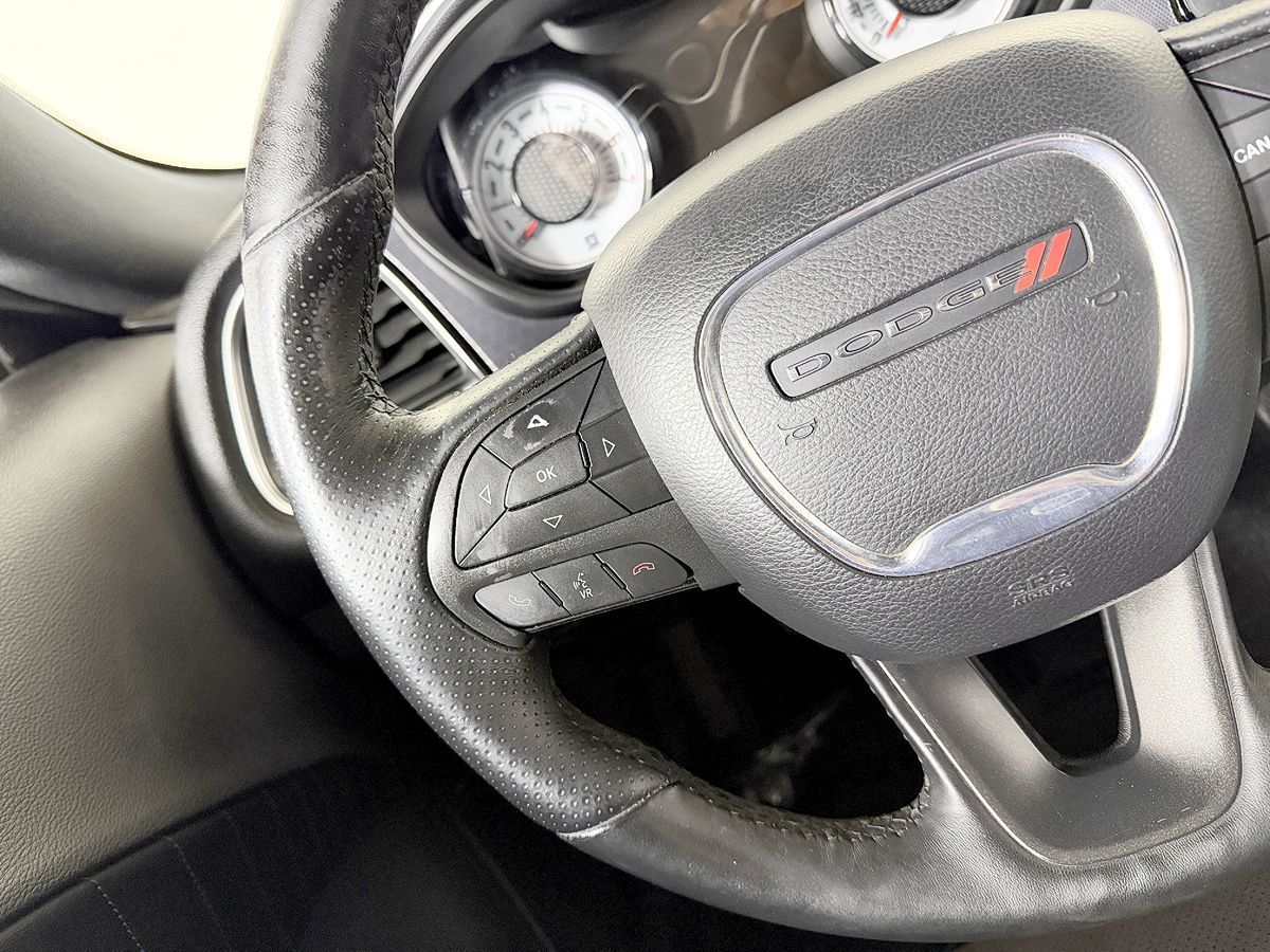 Dodge Challenger photo 41