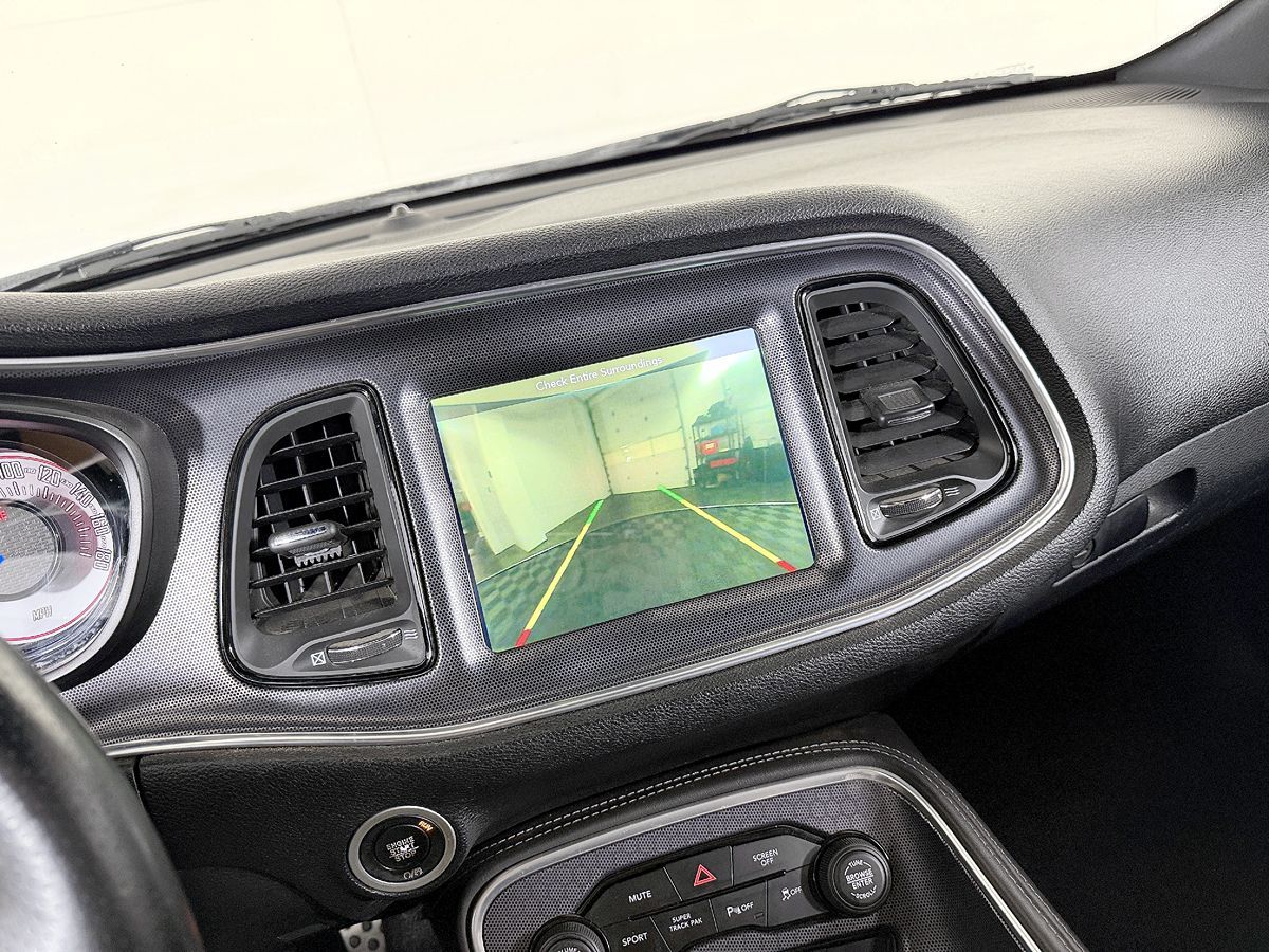 Dodge Challenger photo 46