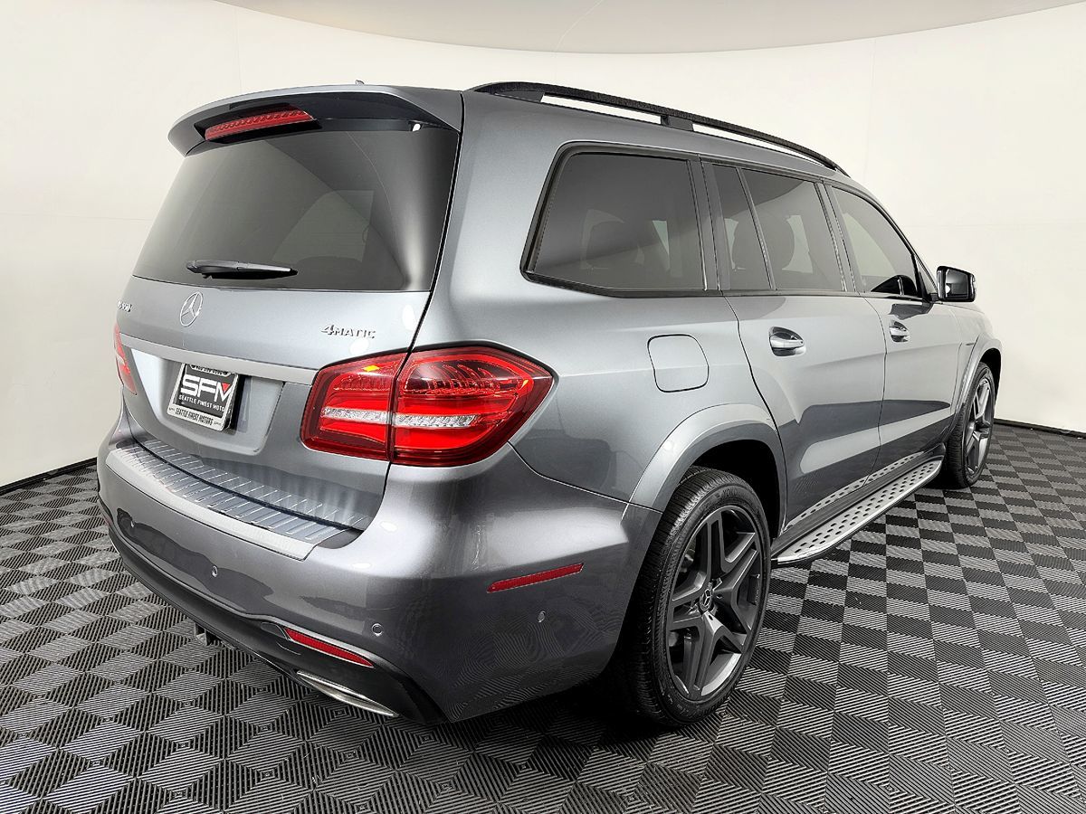 Mercedes-Benz GLS photo 8