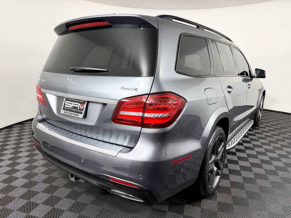 Mercedes-Benz GLS photo 9
