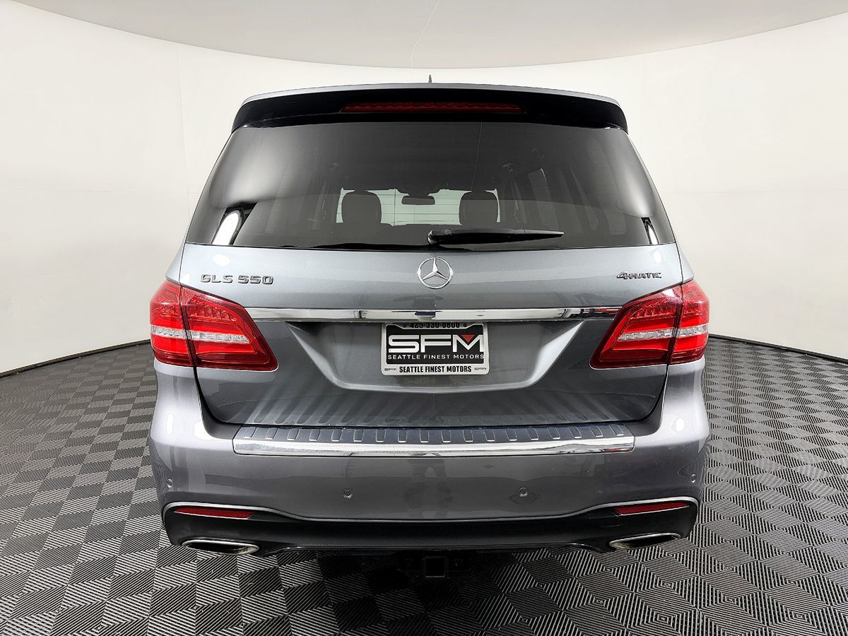 Mercedes-Benz GLS photo 10