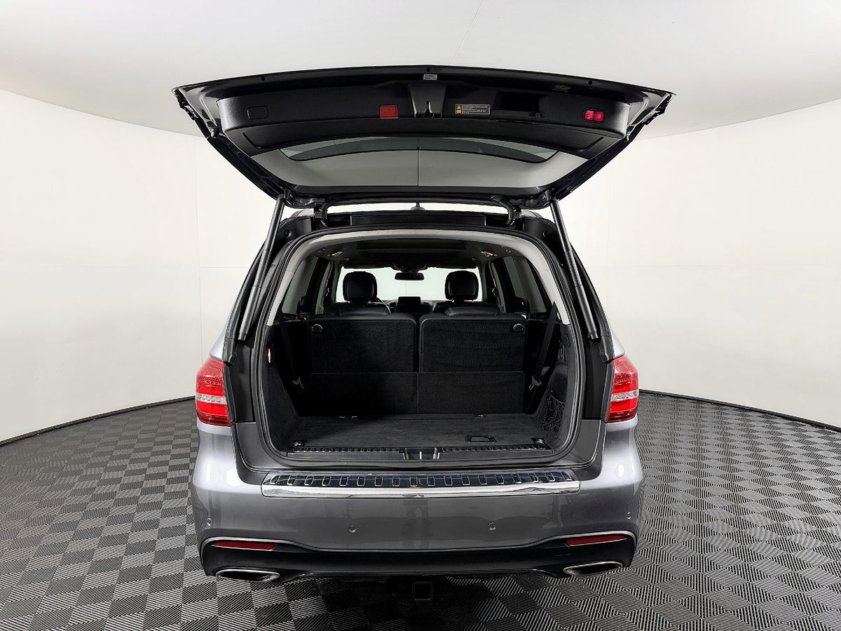 Mercedes-Benz GLS photo 14