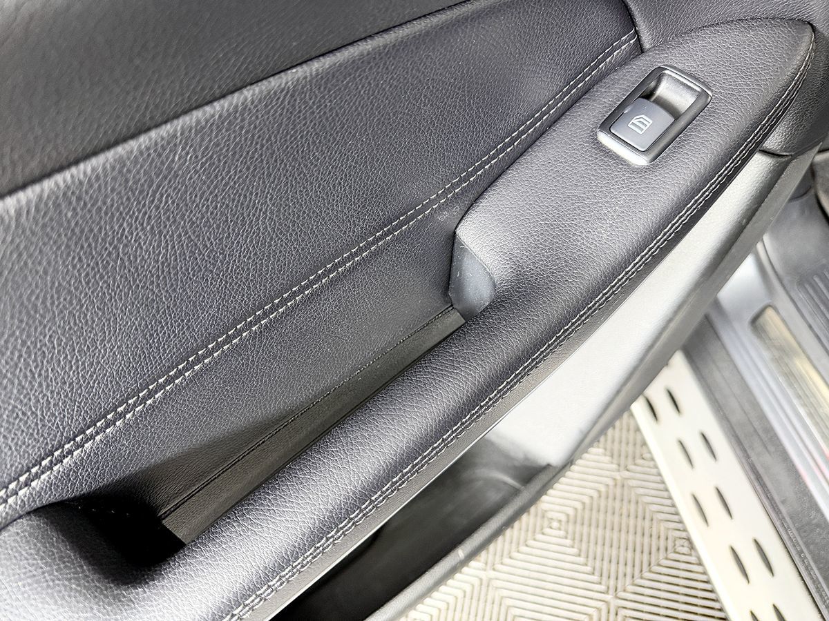 Mercedes-Benz GLS photo 41