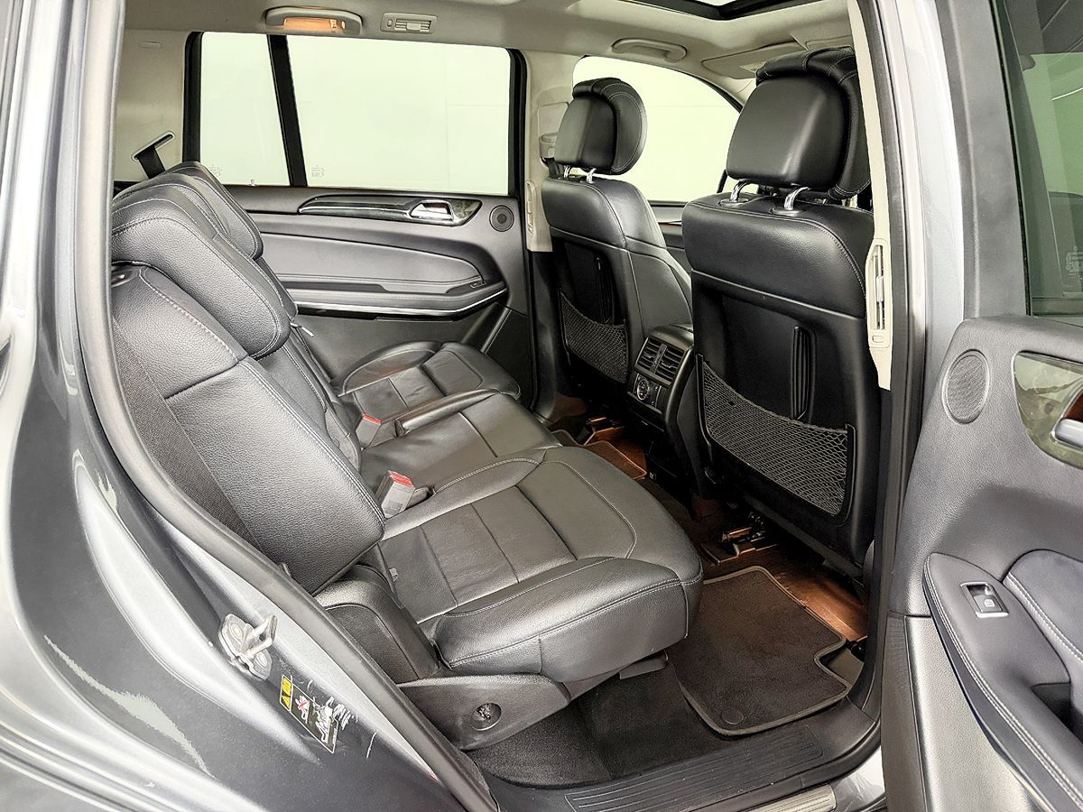 Mercedes-Benz GLS photo 48