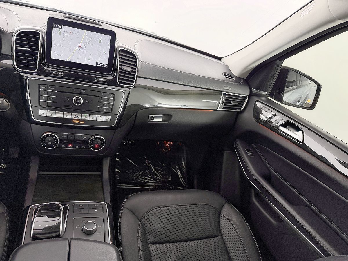 Mercedes-Benz GLS photo 58