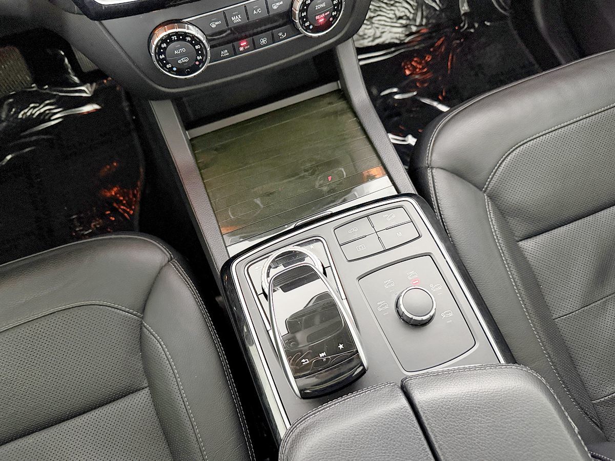 Mercedes-Benz GLS photo 66