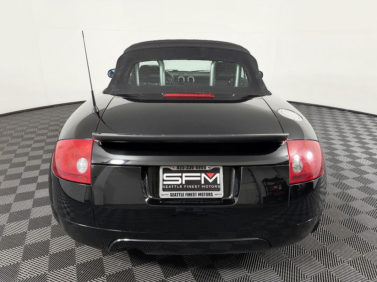 Audi TT photo 11