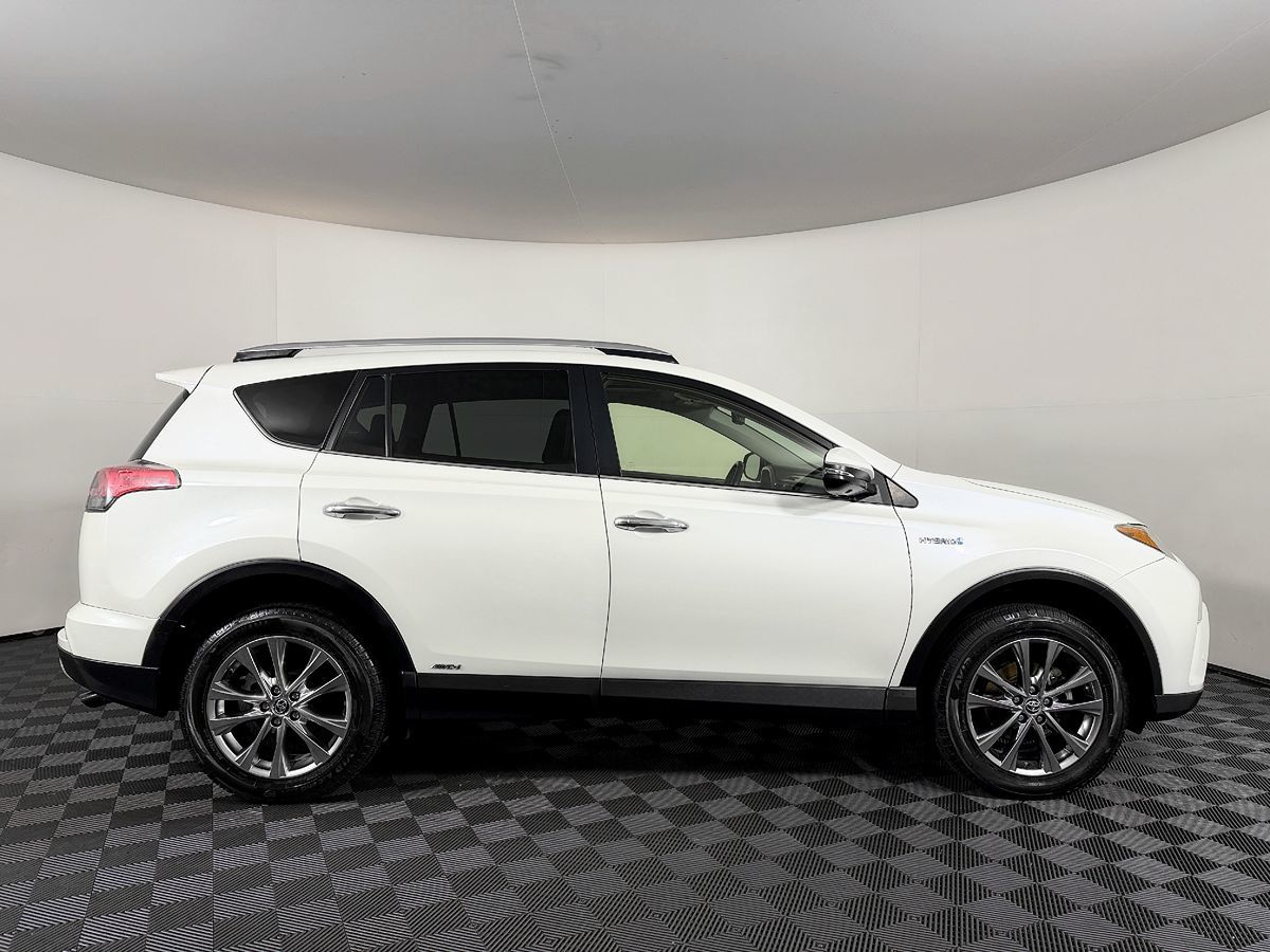 Toyota RAV4 photo 7