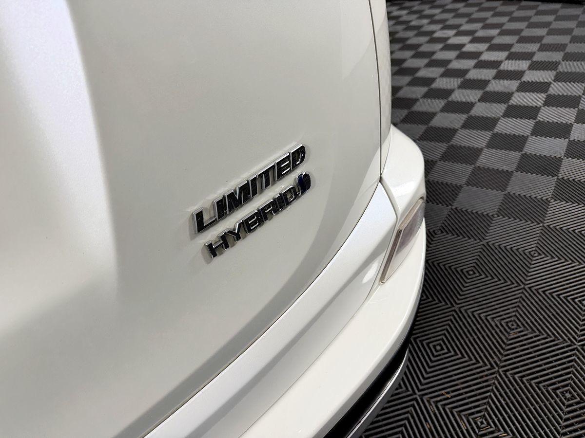 Toyota RAV4 photo 11