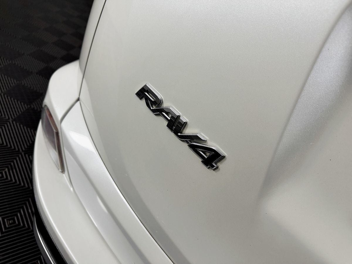 Toyota RAV4 photo 12