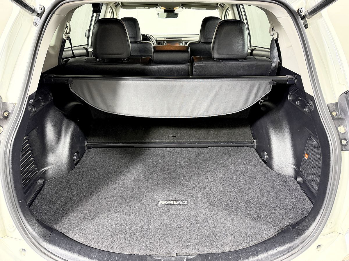 Toyota RAV4 photo 15