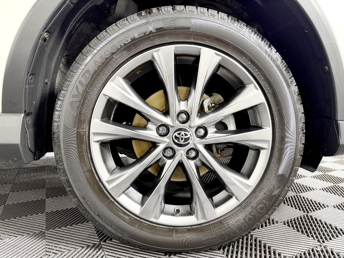 Toyota RAV4 photo 28