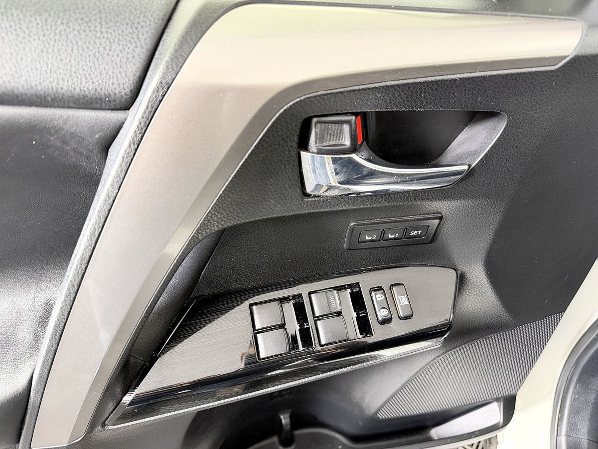 Toyota RAV4 photo 31