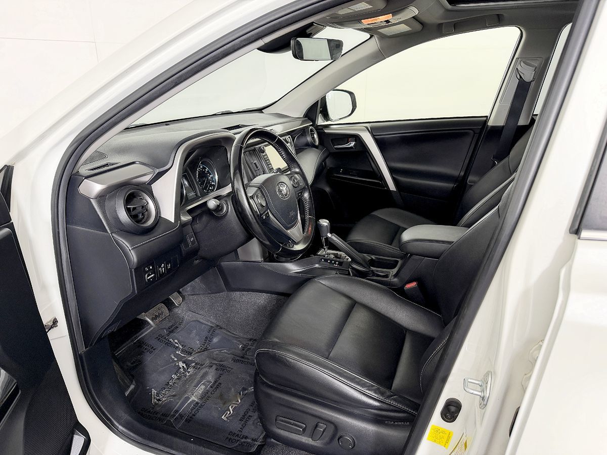 Toyota RAV4 photo 33