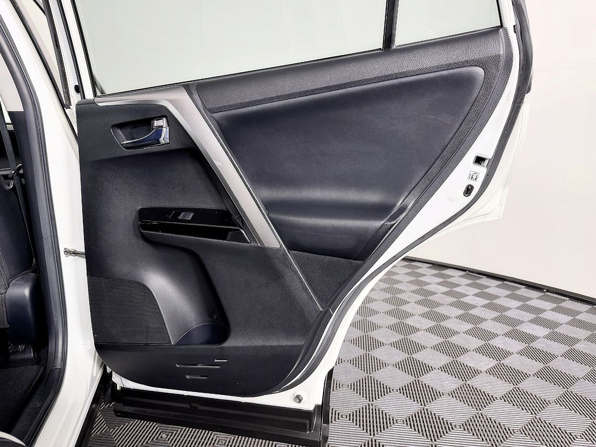 Toyota RAV4 photo 42