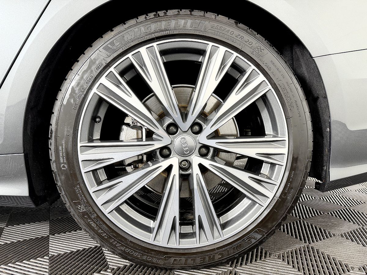 Audi A6 photo 25