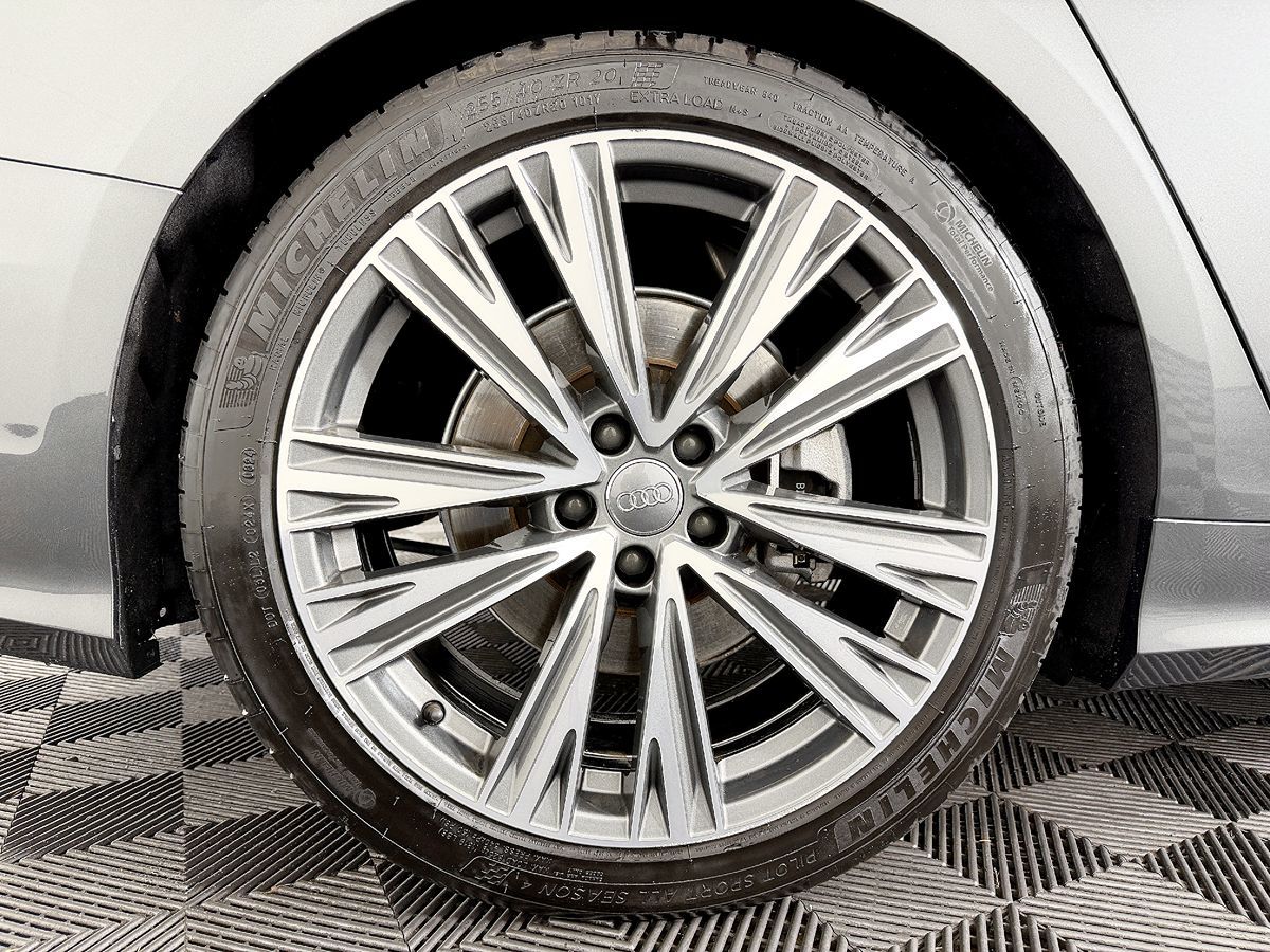 Audi A6 photo 26