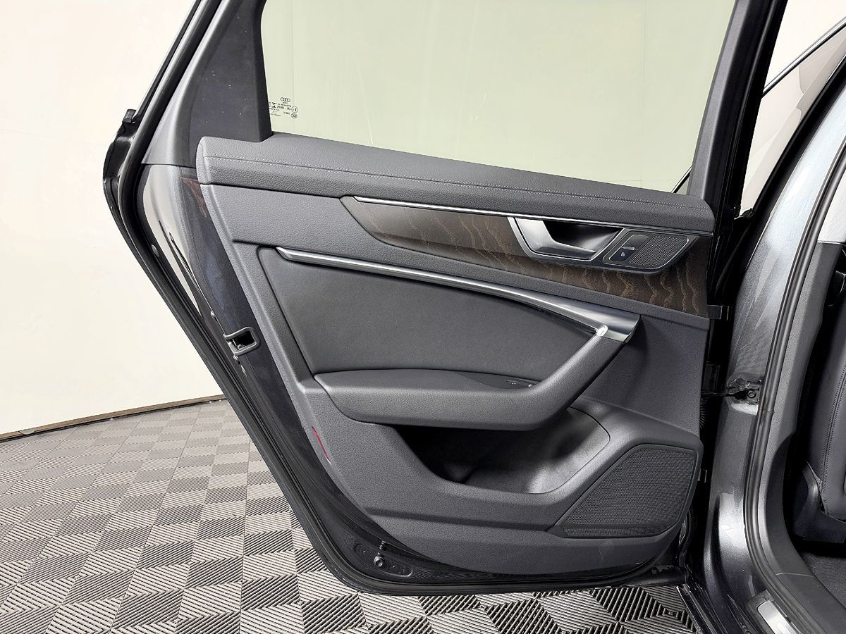 Audi A6 photo 39