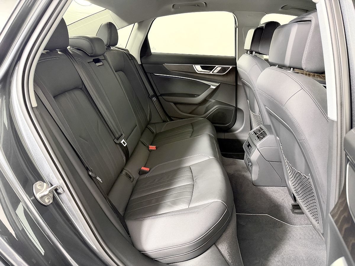 Audi A6 photo 49
