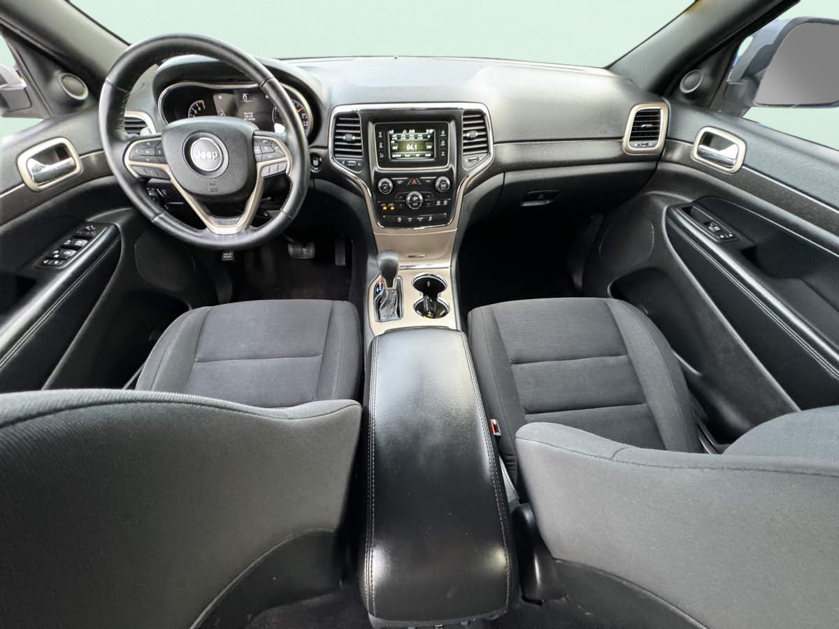 Photo 13 of this Jeep Grand Cherokee