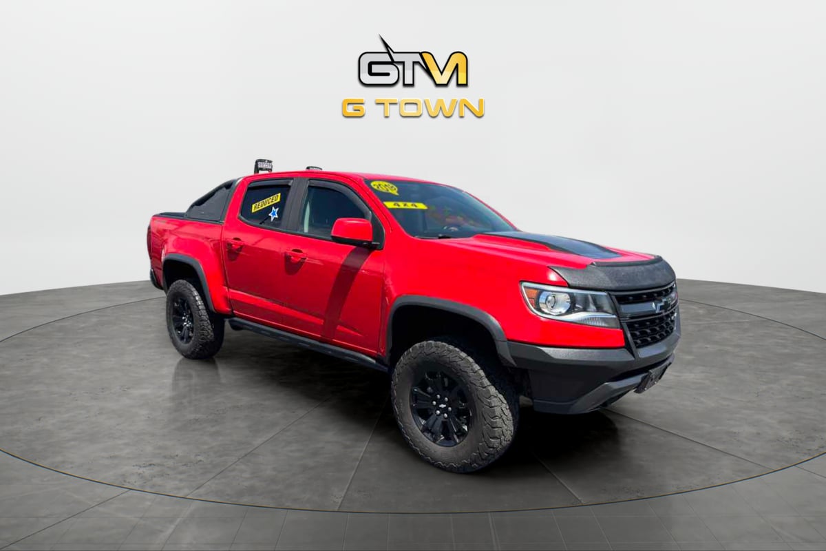 Photo 7 of this Chevrolet Colorado