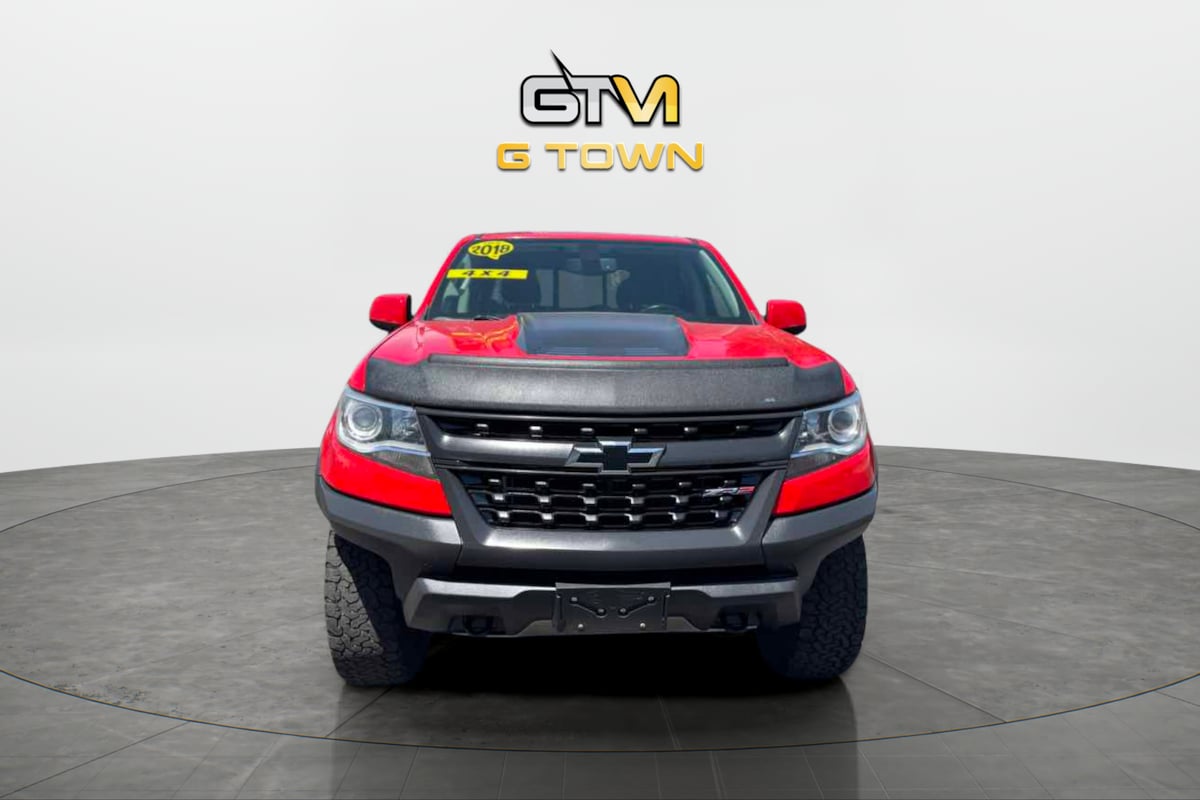 Photo 10 of this Chevrolet Colorado