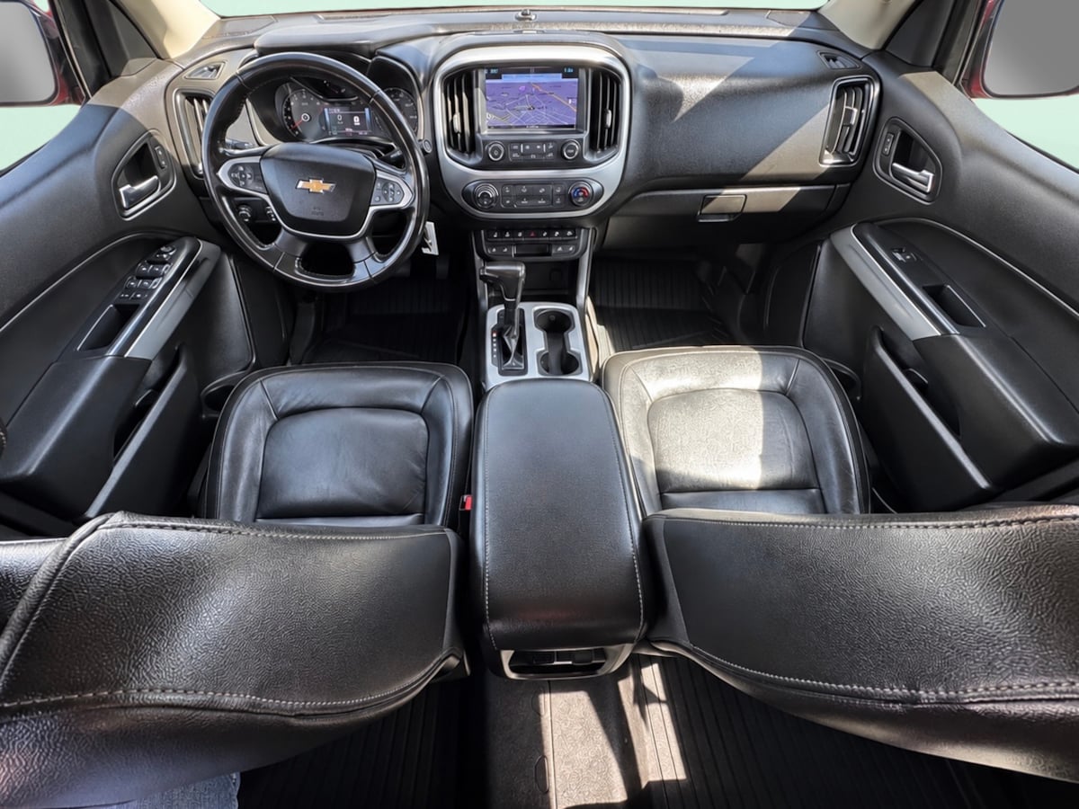 Photo 12 of this Chevrolet Colorado