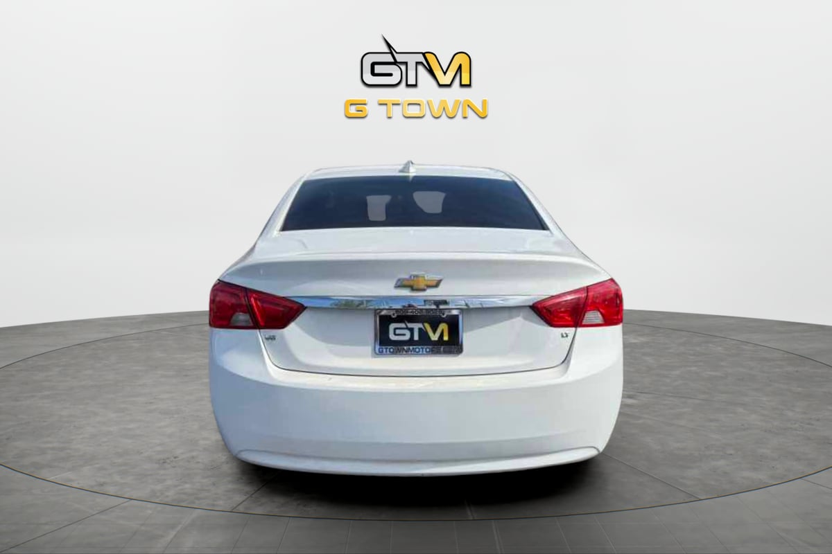 Photo 4 of this Chevrolet Impala