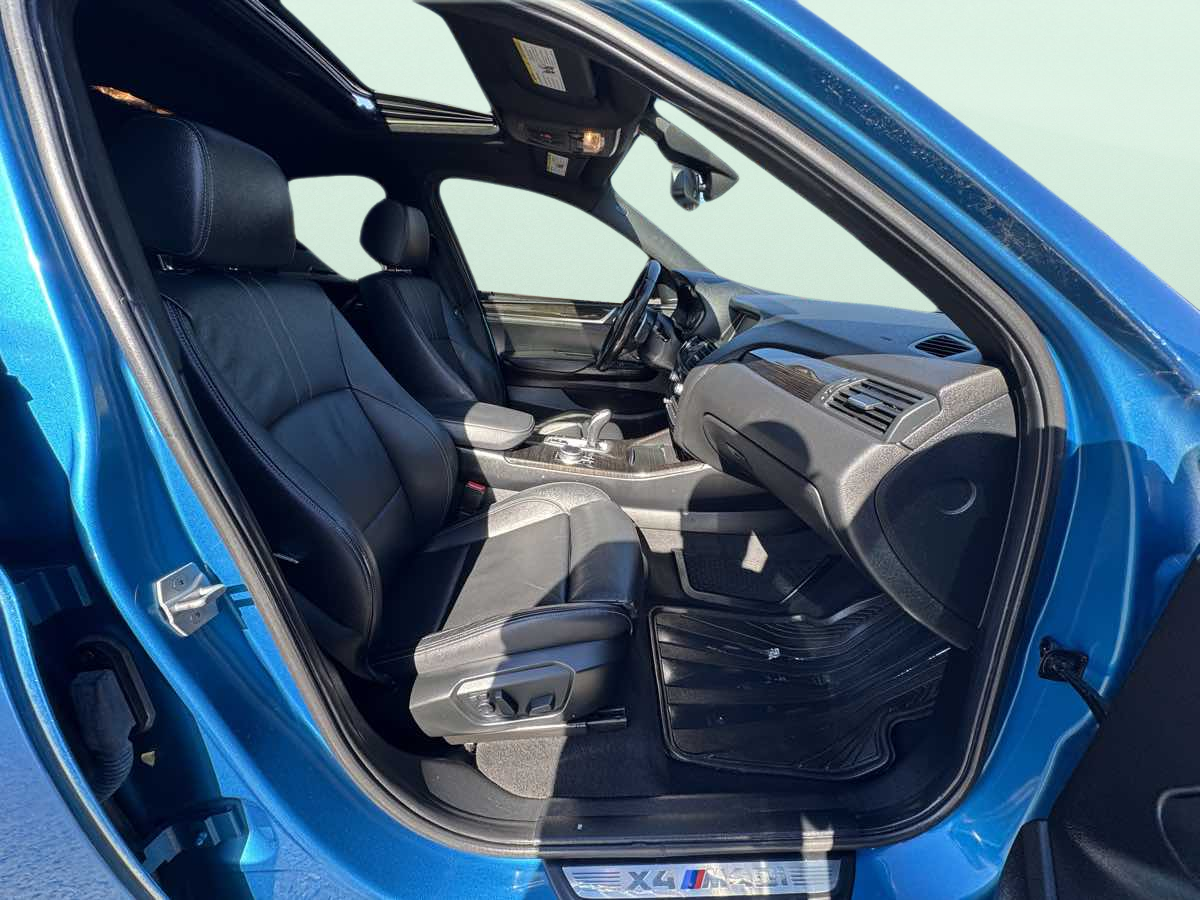 Photo 18 of this BMW X4