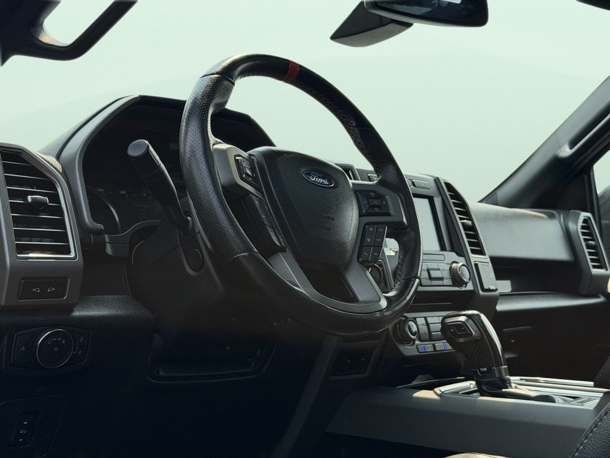 2018 Ford F-150 Raptor - Photo 8