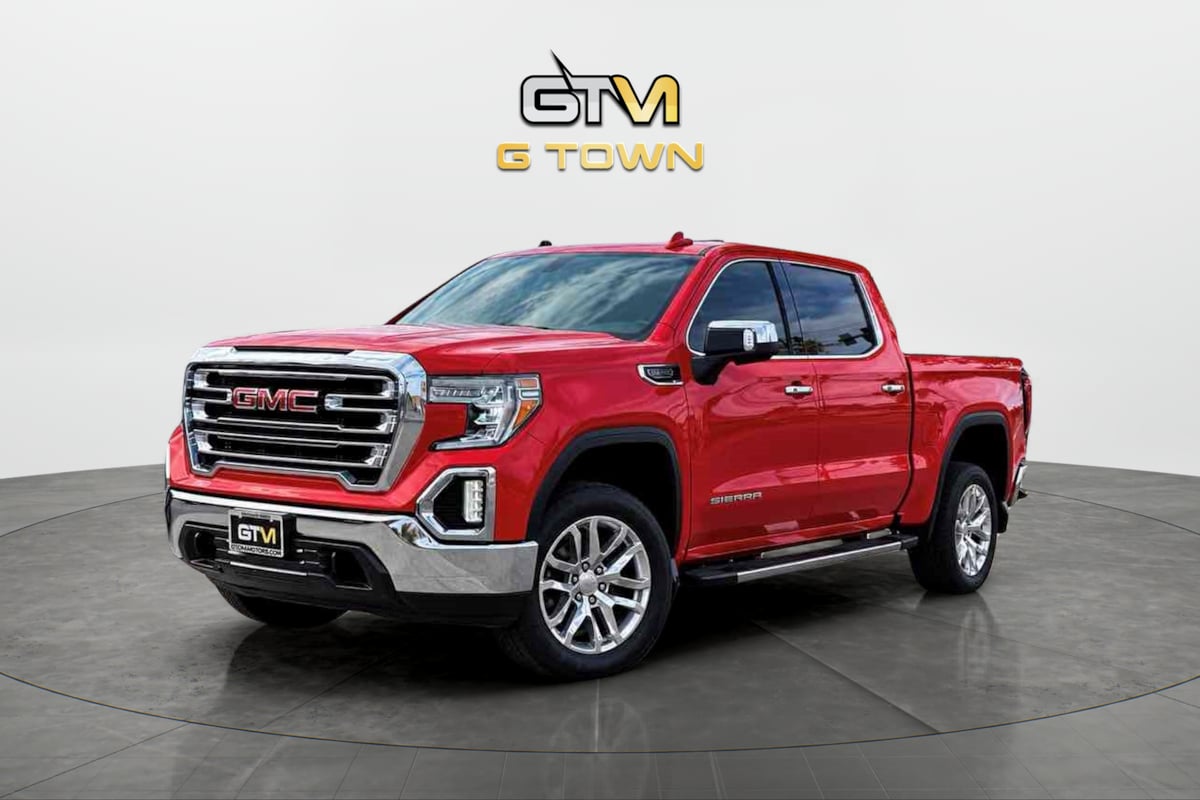 Photo 2 of this GMC Sierra 1500