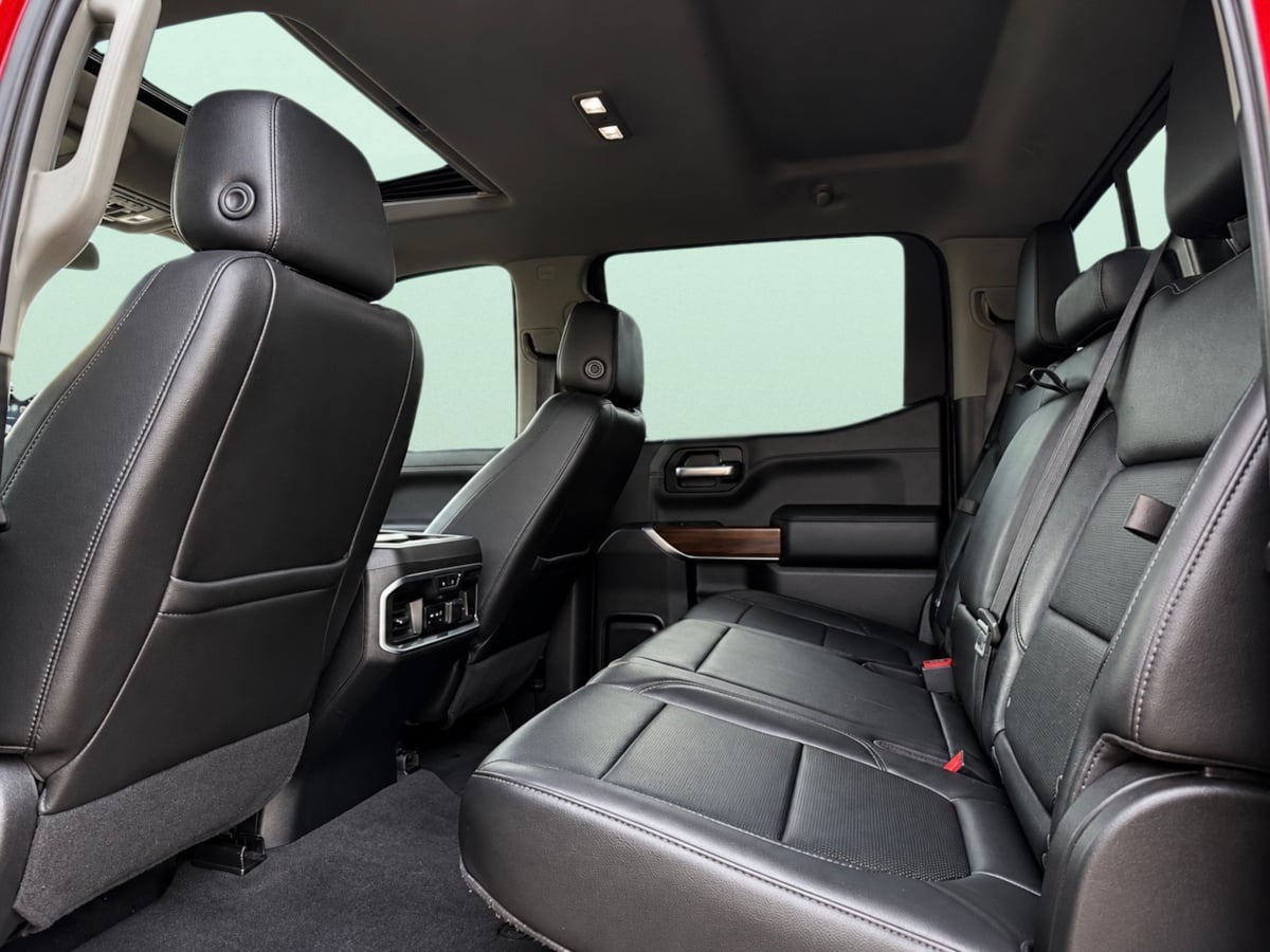 Photo 17 of this GMC Sierra 1500