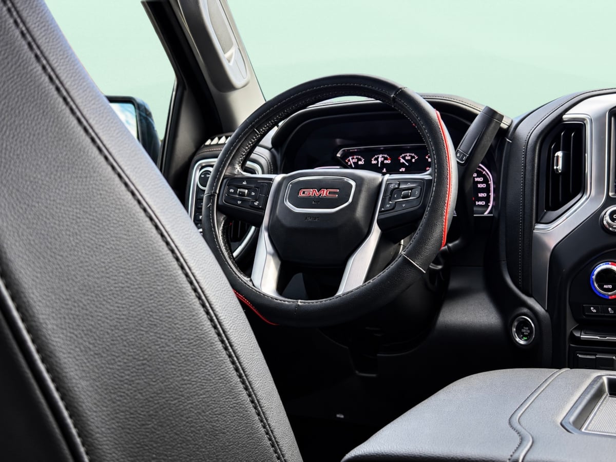 Photo 19 of this GMC Sierra 1500