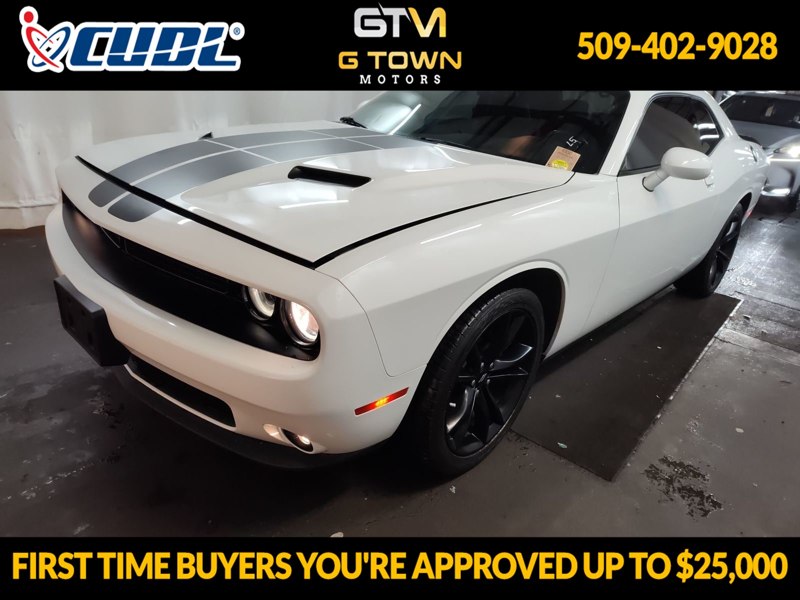 2018 Dodge Challenger SXT Plus's photo