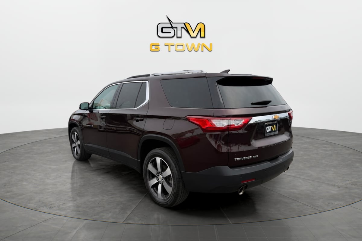 Photo 3 of this Chevrolet Traverse