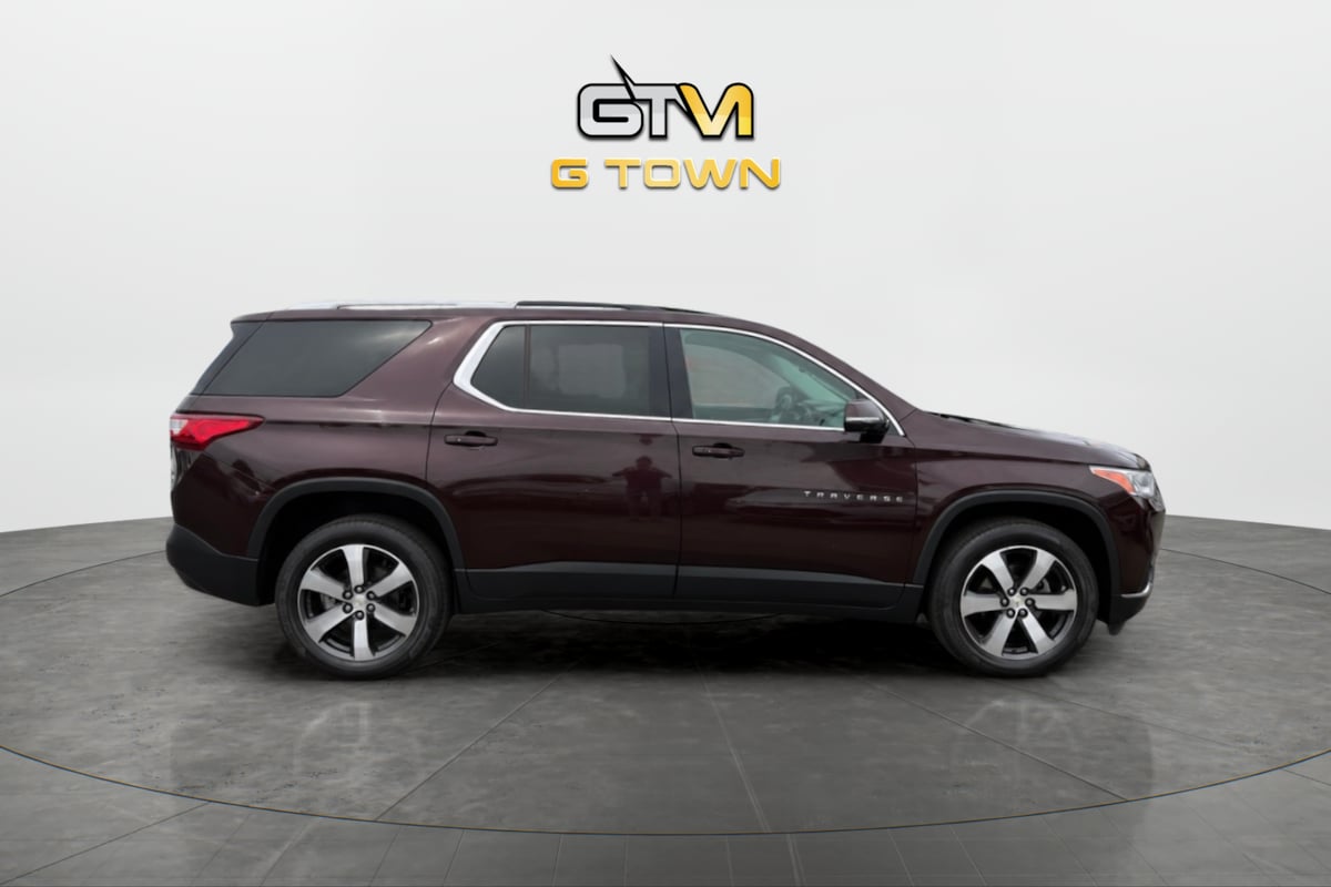 Photo 6 of this Chevrolet Traverse