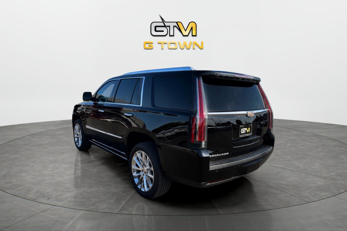 Photo 3 of this Cadillac Escalade