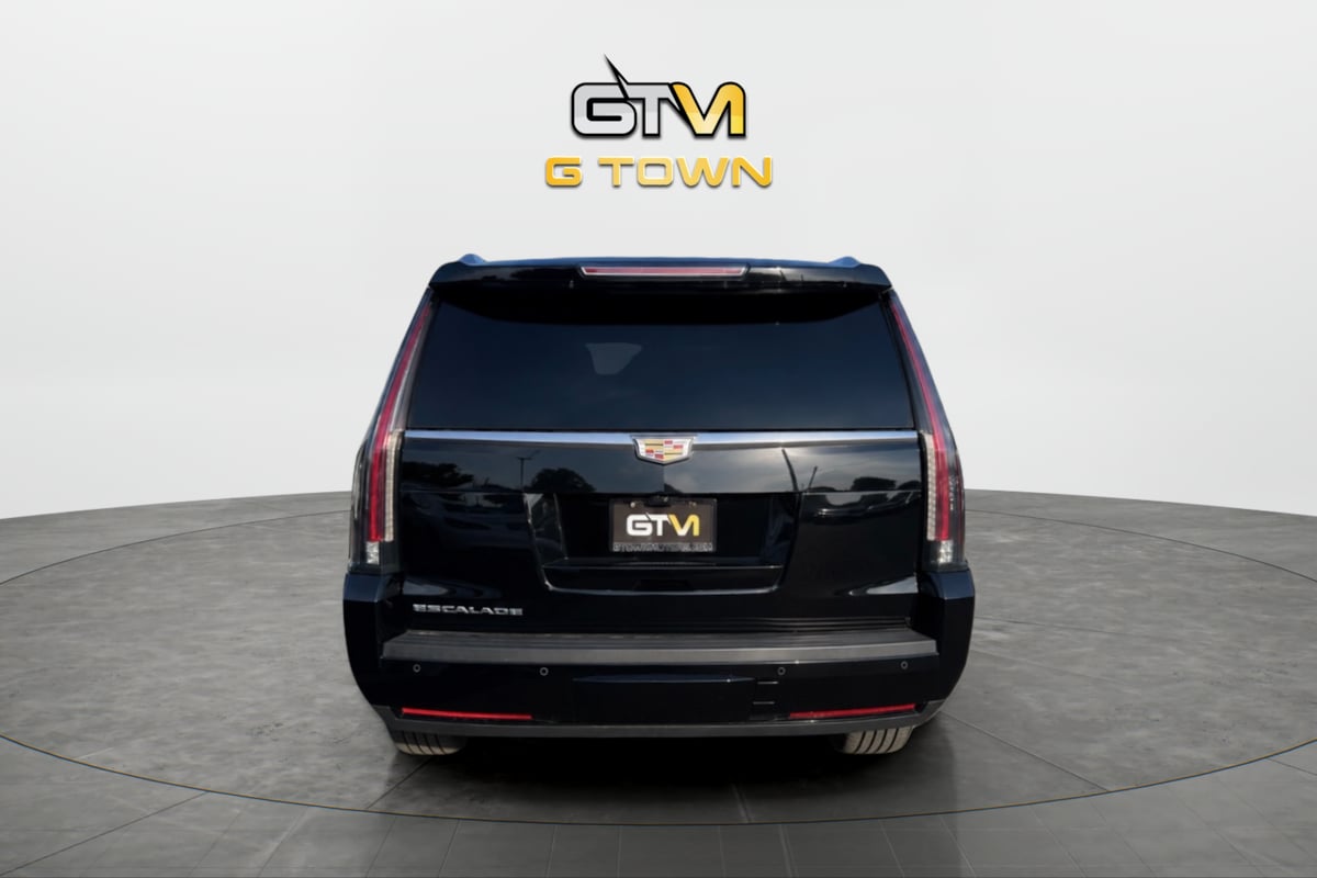 Photo 4 of this Cadillac Escalade