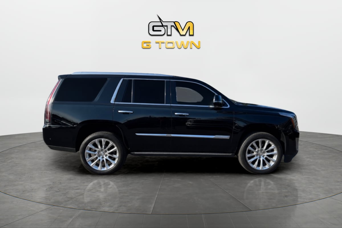 Photo 6 of this Cadillac Escalade