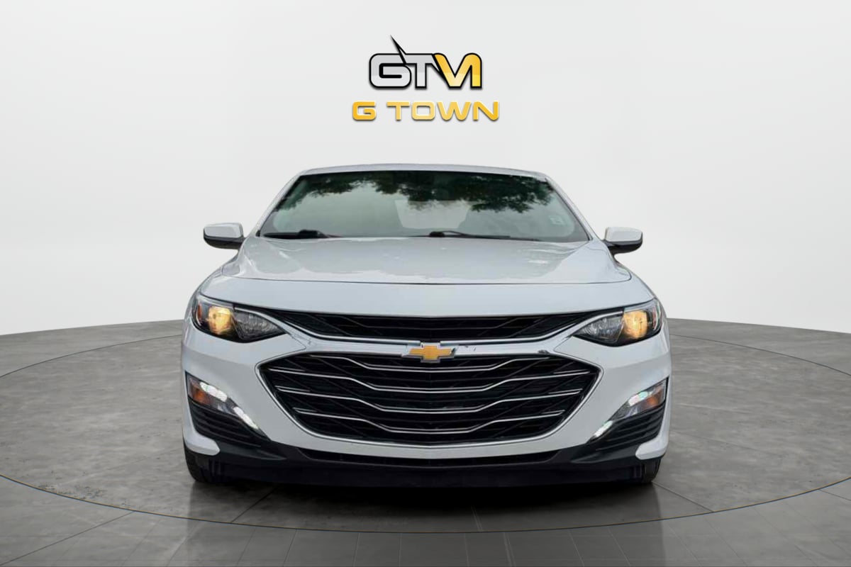 Photo 5 of this Chevrolet Malibu
