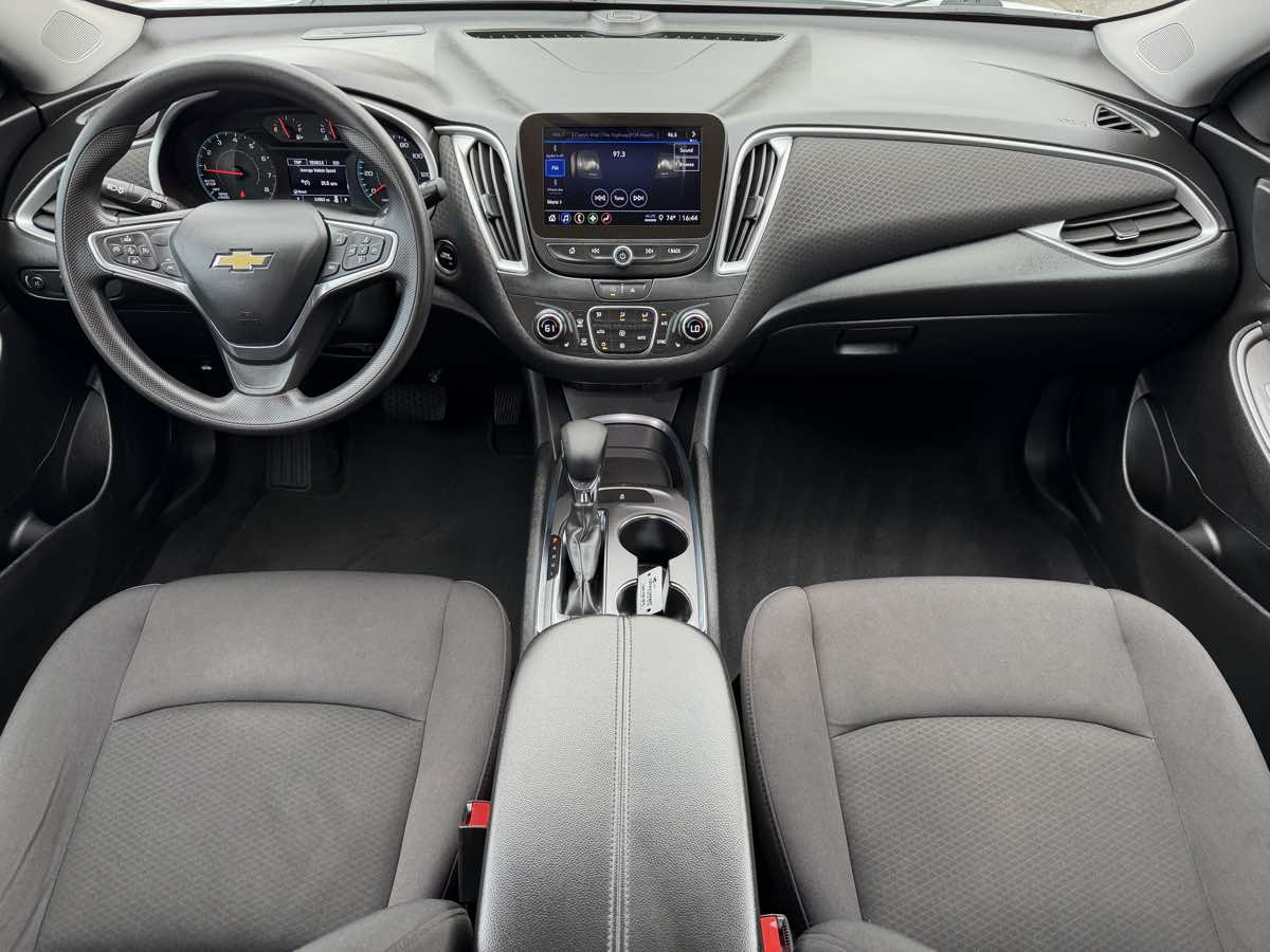 Photo 16 of this Chevrolet Malibu