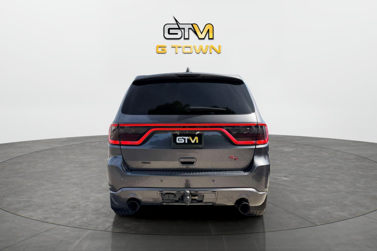 Photo 2 of this Dodge Durango