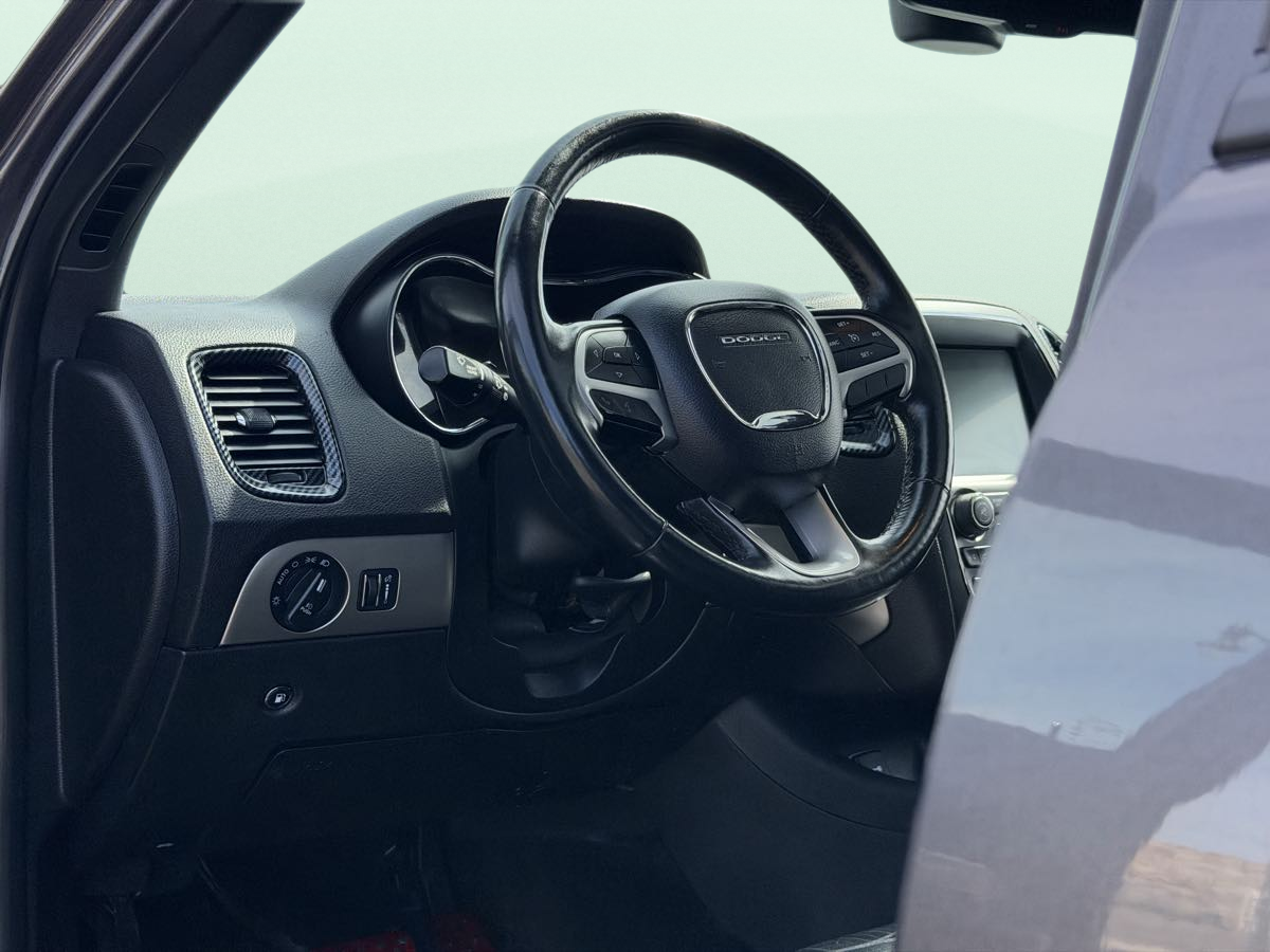 Photo 7 of this Dodge Durango