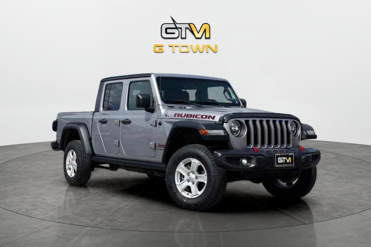 Photo 4 of this Jeep Gladiator