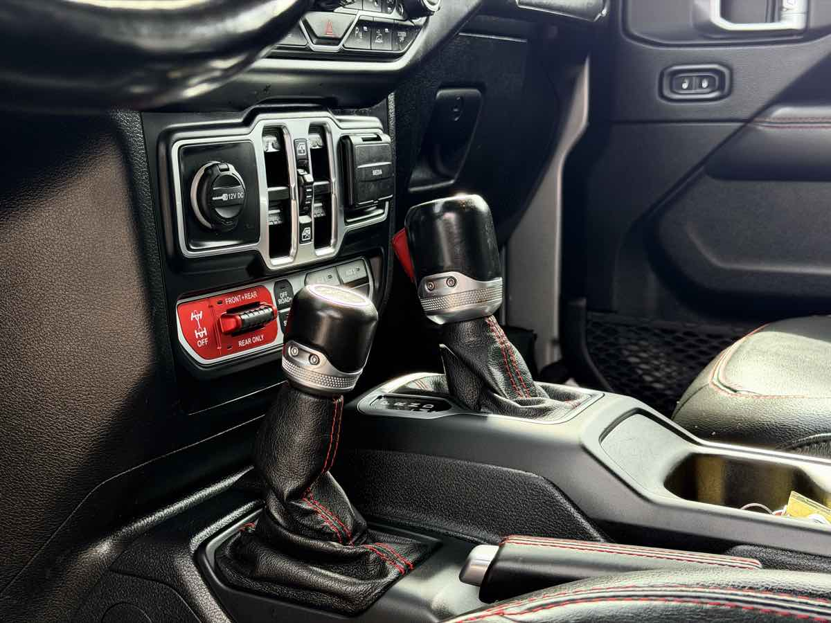 Photo 9 of this Jeep Gladiator