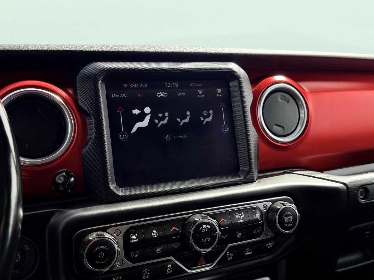 Photo 10 of this Jeep Gladiator