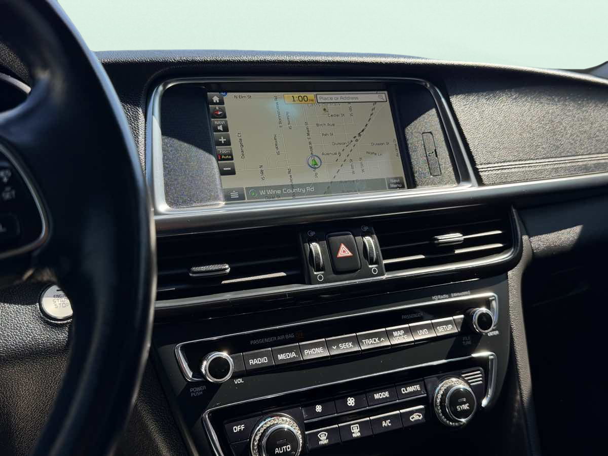 Photo 9 of this Kia Optima