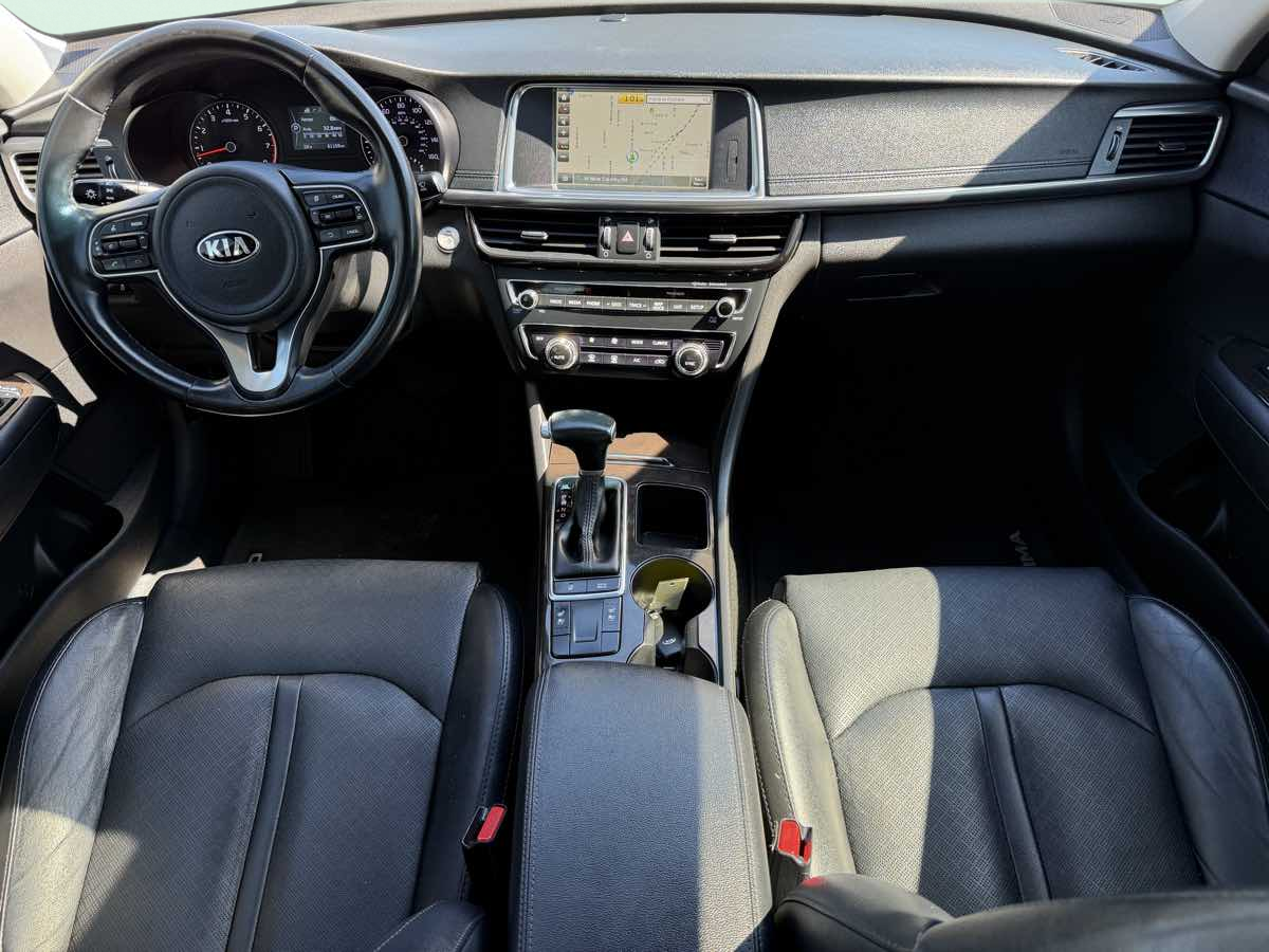 Photo 16 of this Kia Optima